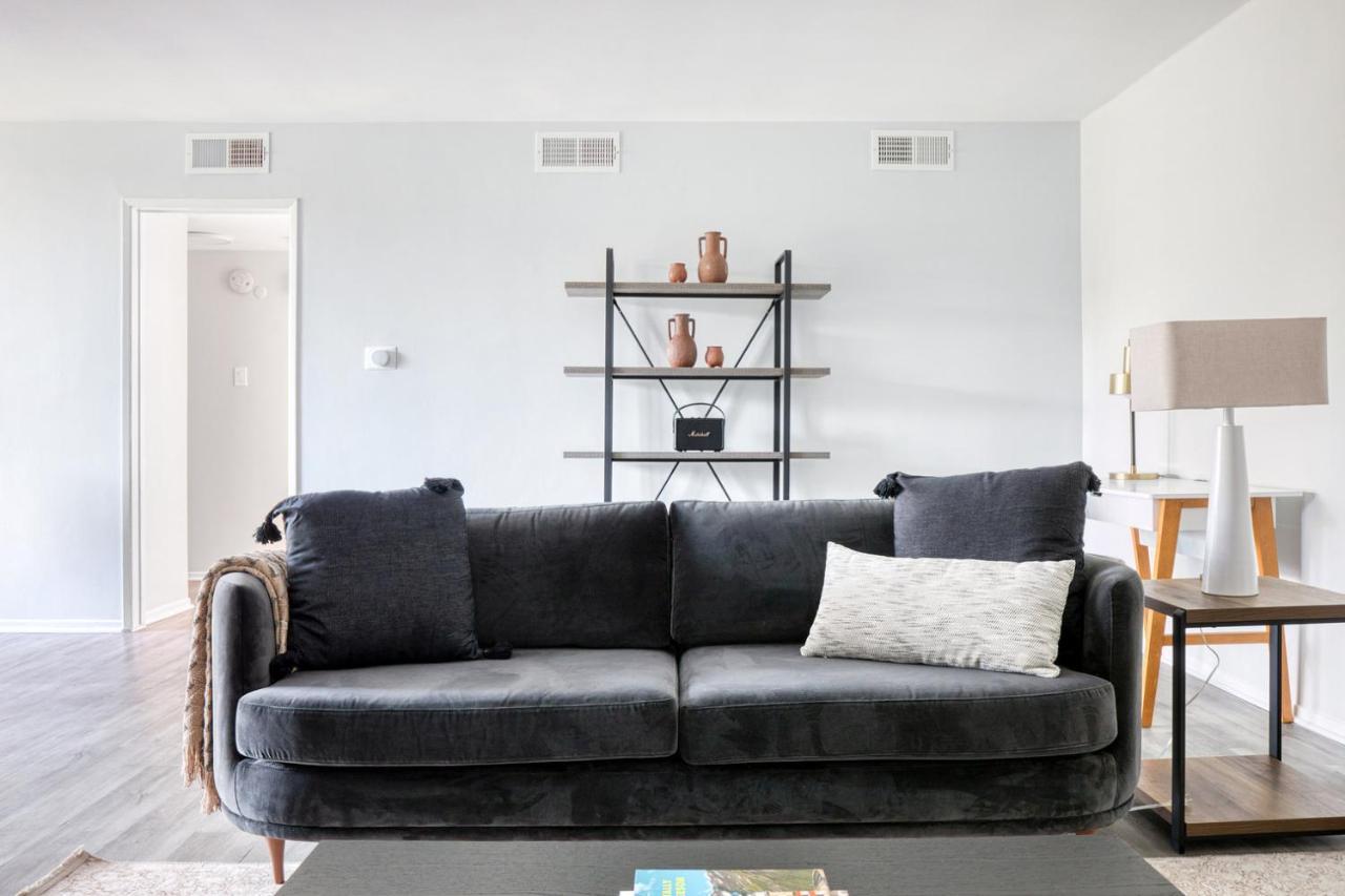 Apartment Beverly Hills 2br Nr The Grove Rodeo Drive Lax-617
