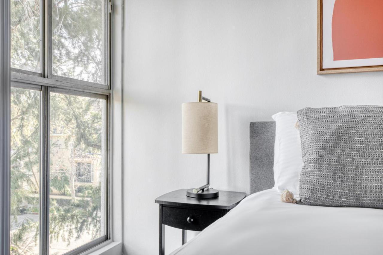 Apartment Beverly Hills 2br Nr The Grove Rodeo Drive Lax-617 *